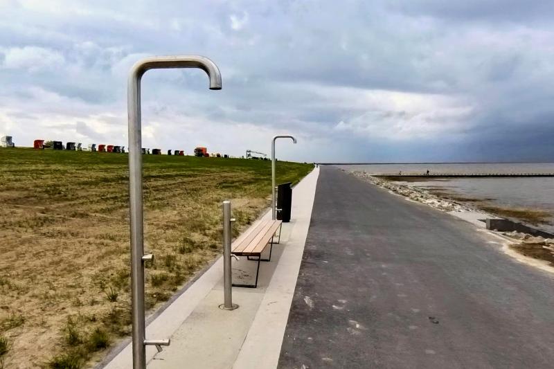 Duschen am Hundestrand